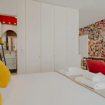 Theater Apartment