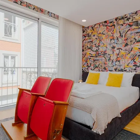 Theater Apartment *
